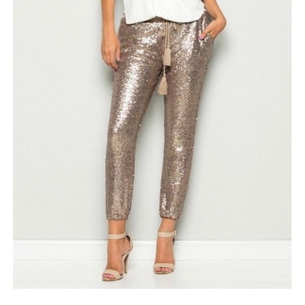 Vici’s Evenuel Sequin Joggers, champagne, size medium